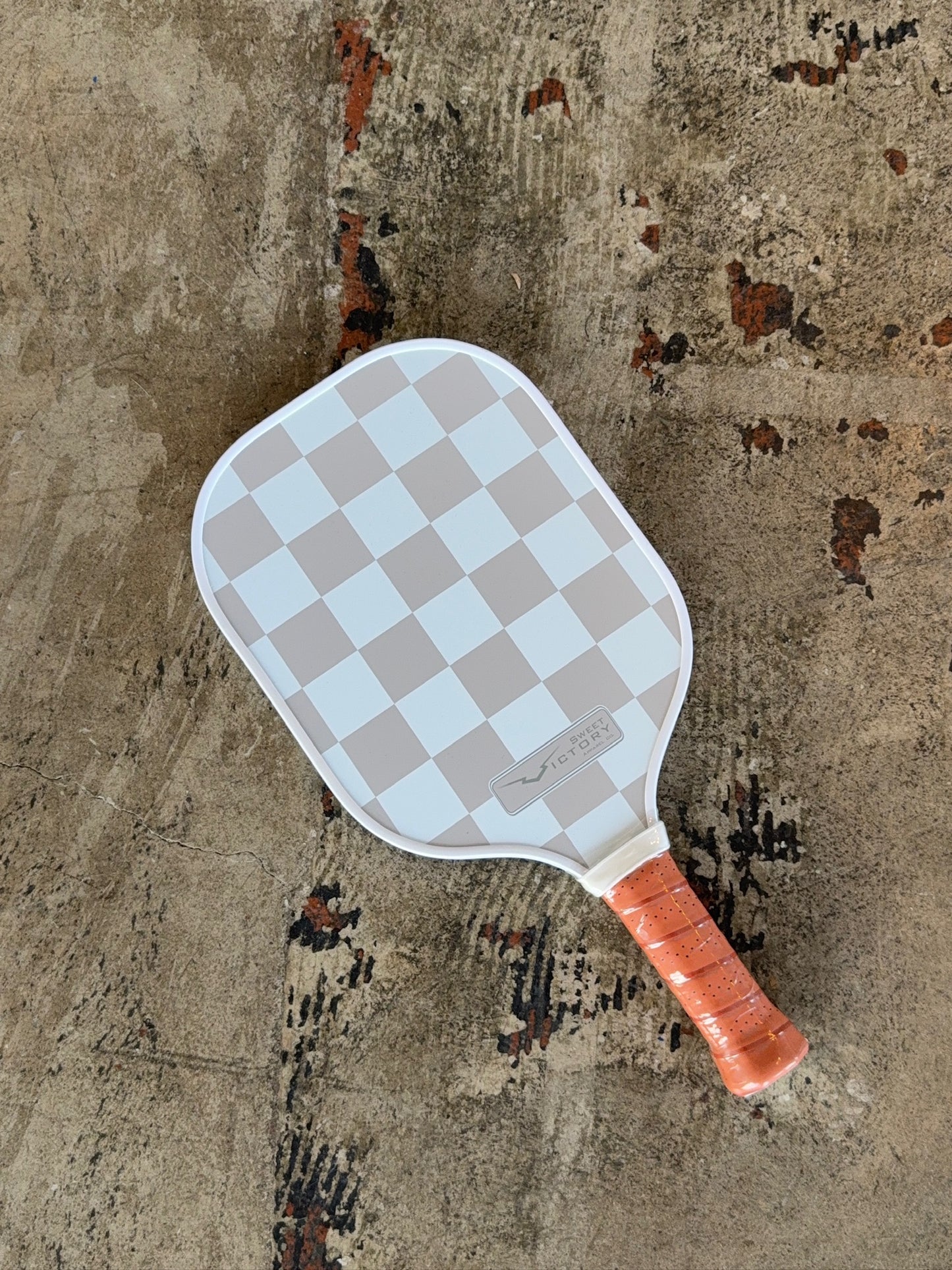 Creme Checkered Pickleball Racket