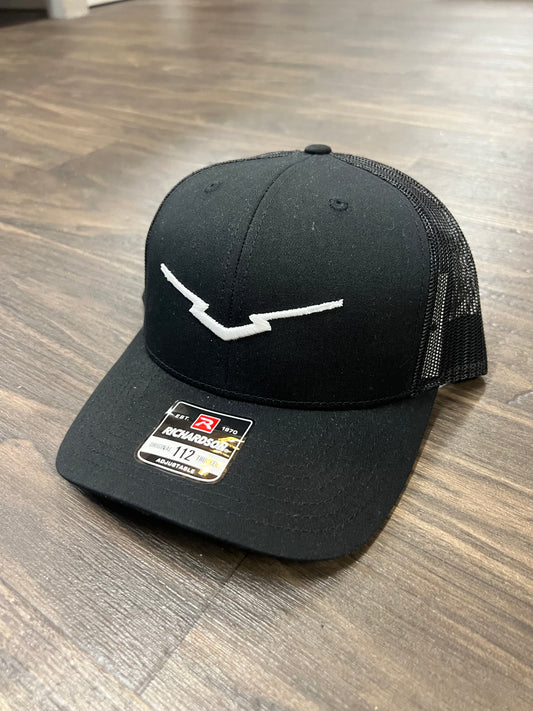 V Black Richardson 112 Snapback