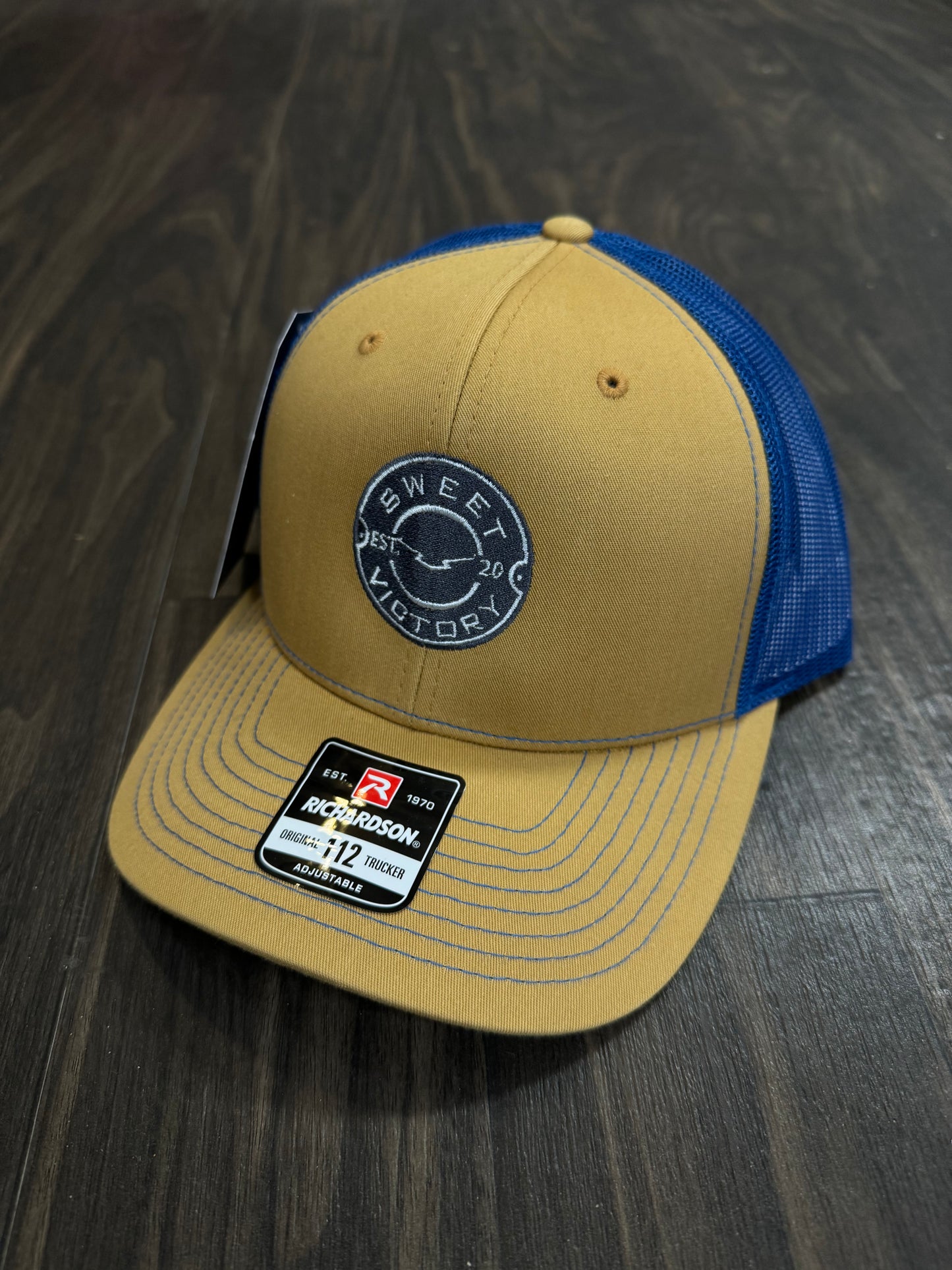 Sweet Victory V Gold/Royal Richardson 112 Snapback